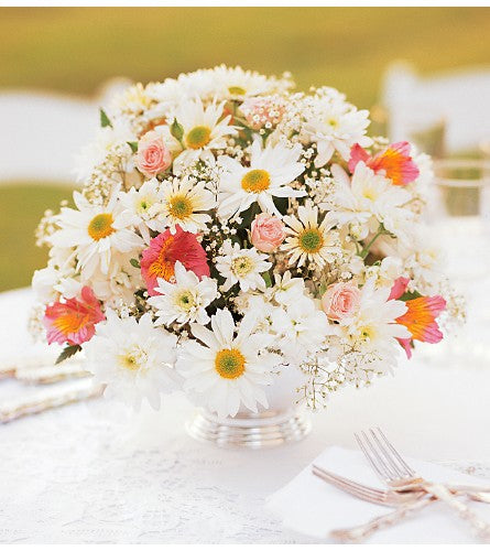 Daisy & Spray Rose Centerpiece